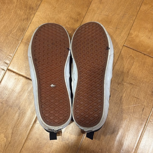 Sparkly Vans slip on shoes - Picture 8 of 8